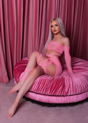 Юстина, Г. Реутов